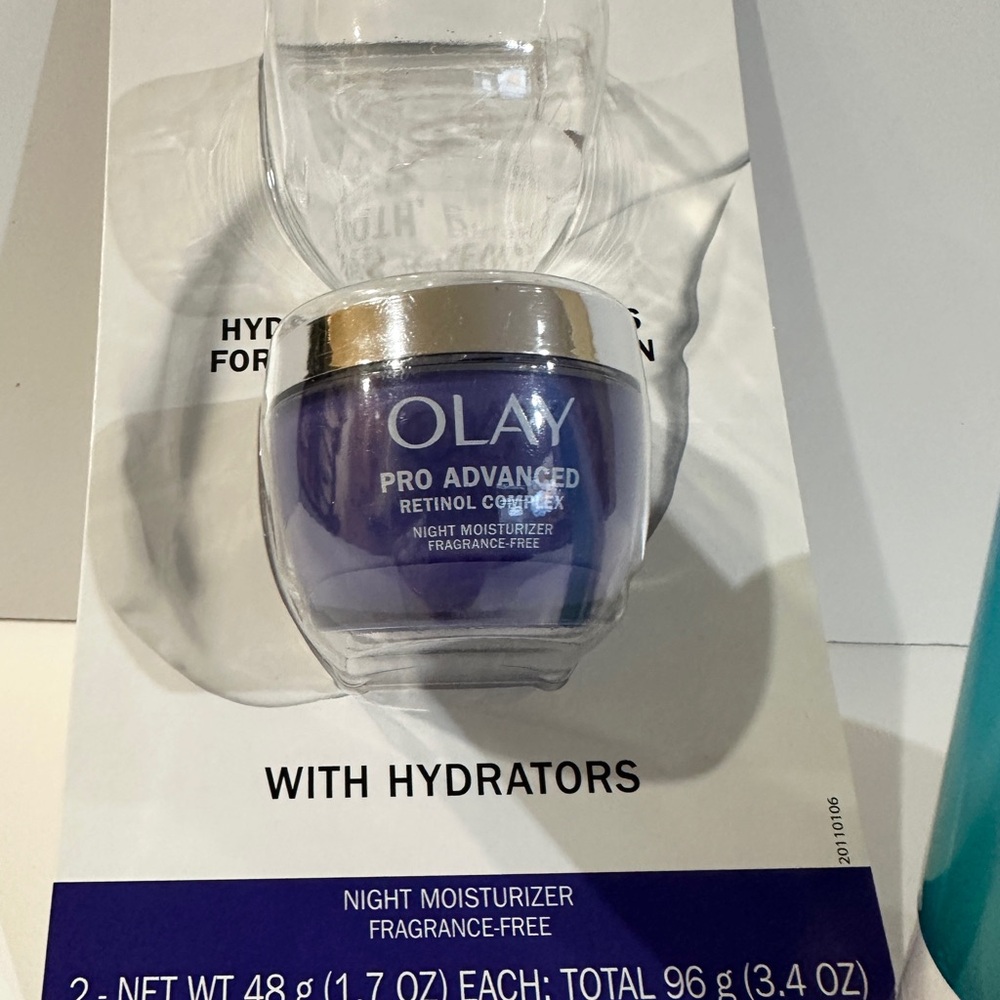NWOT Olay Skincare